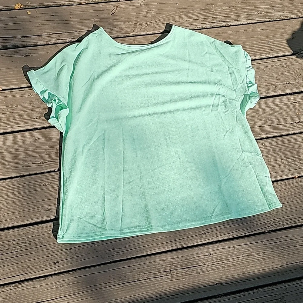 Shein knit top with ruffle sleeves size 2X - Picture 1 of 3